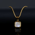 Luna Pearl
