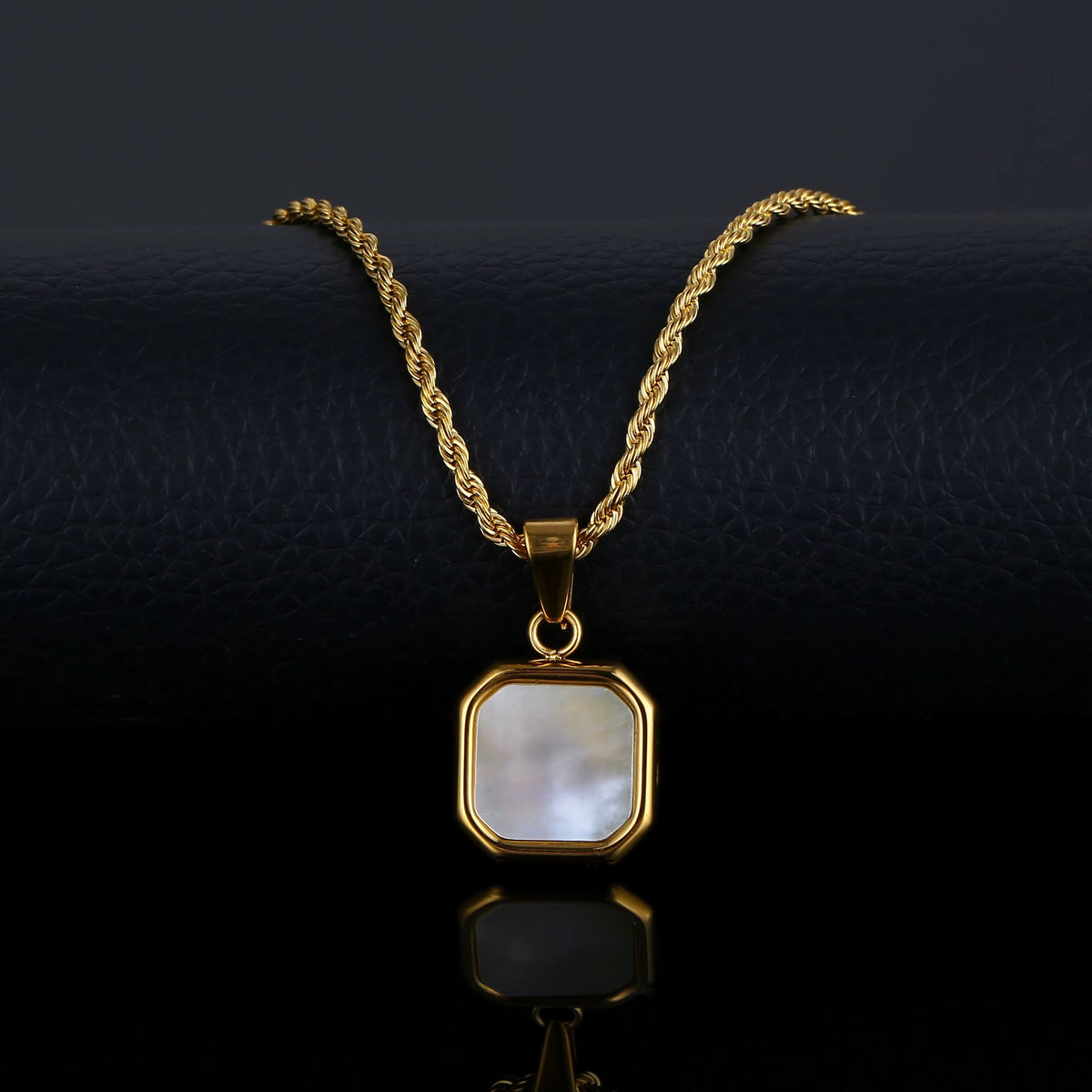 Luna Pearl